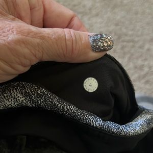 Lululemon size 4 Capri workout pants